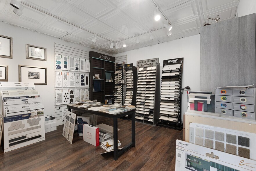 More Photos Of 20485-20489 Mack Ave, Grosse Pointe Woods Storefront For Sale