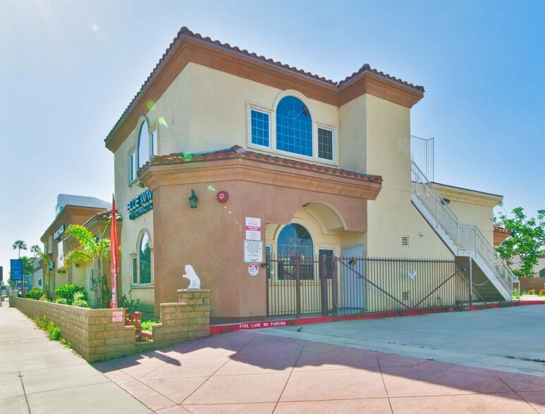 More Photos Of 7772 Warner Ave, Huntington Beach Medical For Lease