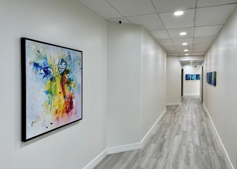 More Photos Of 4930 Campus Dr, Newport Beach Coworking Space