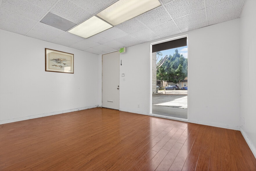 More Photos Of 4160 Verdugo Rd, Los Angeles Office For Sale