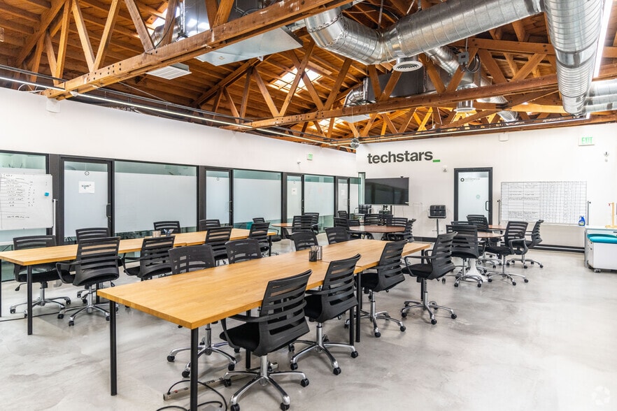 More Photos Of 3951 Higuera St, Culver City Loft Creative Space For Sale