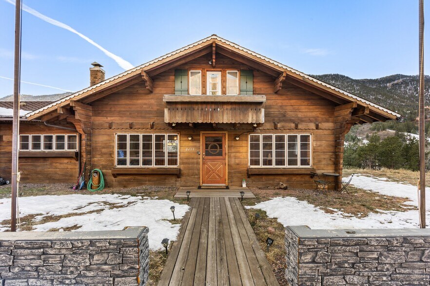 More Photos Of 8455 W US Highway 24, Cascade Freestanding For Sale