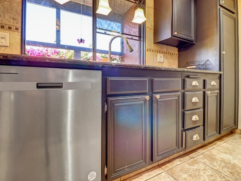 More Photos Of 525 S Thornhill Rd, Palm Springs Apartments For Sale