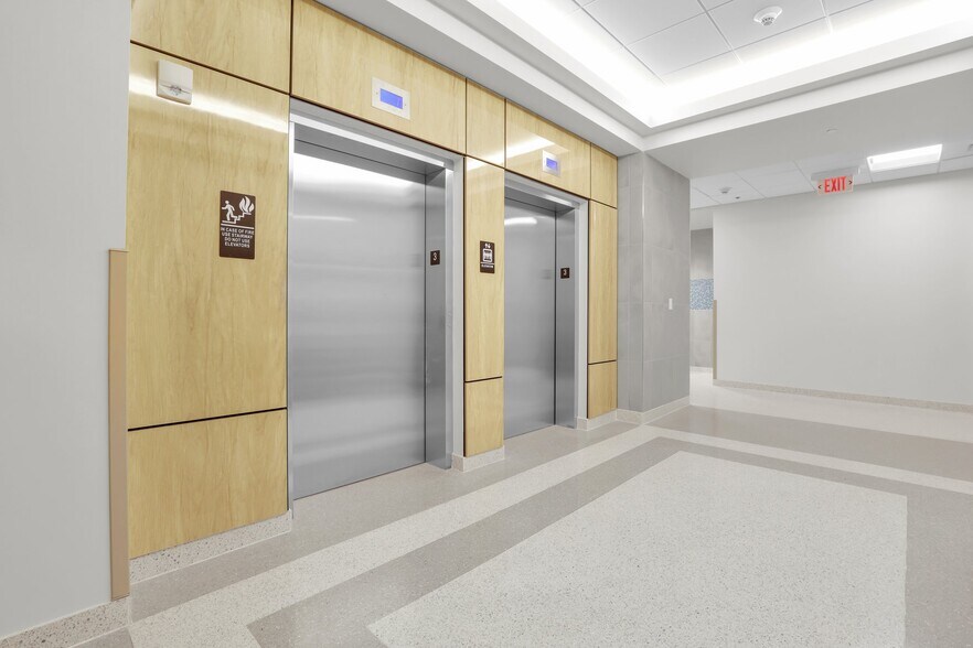 More Photos Of Memorial Health Medical Campus, Metts Dr, Savannah Medical For Lease