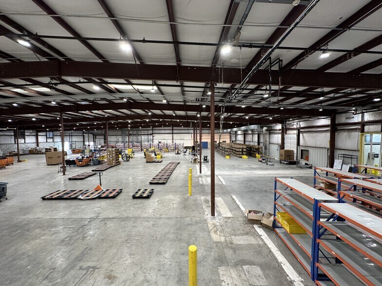 More Photos Of 3655 Reed St, Winston-Salem Warehouse For Lease