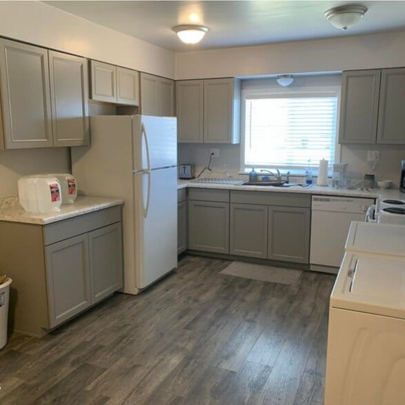 More Photos Of 2301 W Hayward Ave, Phoenix Apartments For Sale