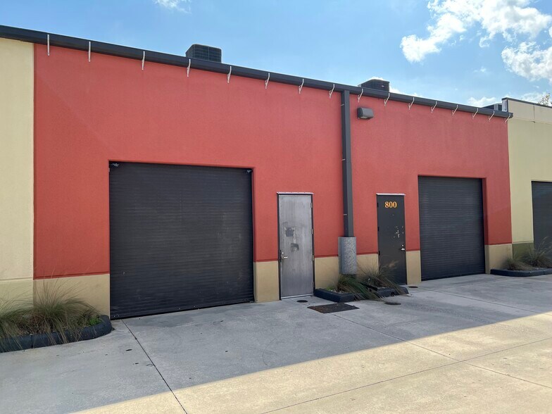 More Photos Of 2895 Jupiter Park Dr, Jupiter Light Manufacturing For Lease