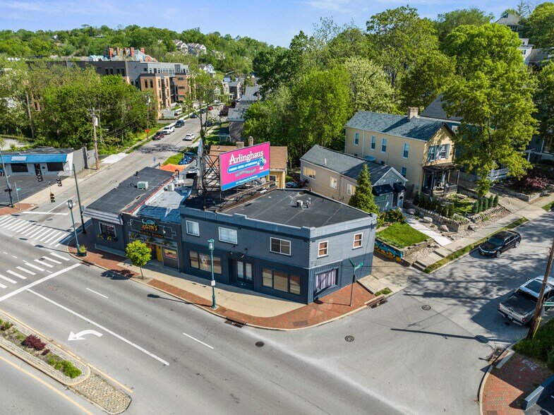 More Photos Of 3538 Columbia Pky, Cincinnati Restaurant For Sale