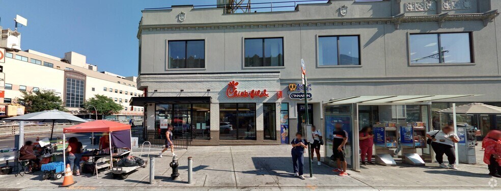 More Photos Of 203-207 E Fordham Rd, Bronx Storefront Retail Office For Lease