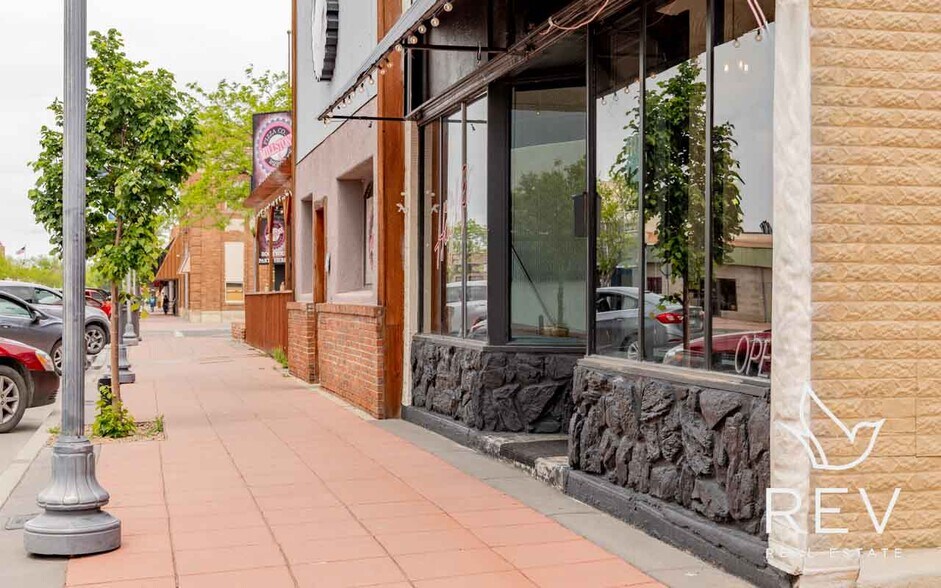 More Photos Of 117 S Bent St, Powell General Retail For Sale