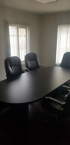 More Photos Of 725 S 6th St, Las Vegas Office For Lease