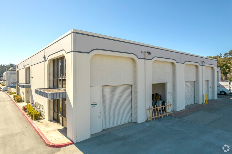 More Photos Of 6190 Fairmount Ave, San Diego Warehouse For Lease