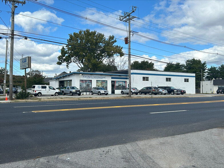 Primary Photo Of 1119 Post Rd, Warwick Freestanding For Lease