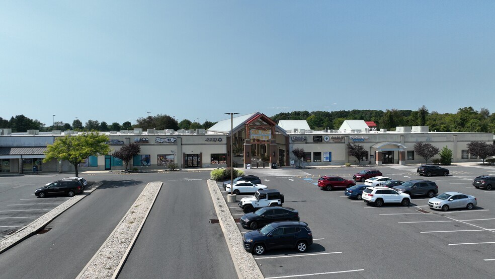 More Photos Of 1800 Sullivan Trl, Easton Storefront For Lease