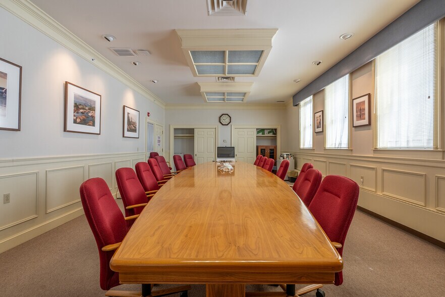 More Photos Of 66 Main St, Ellsworth Office Residential For Sale