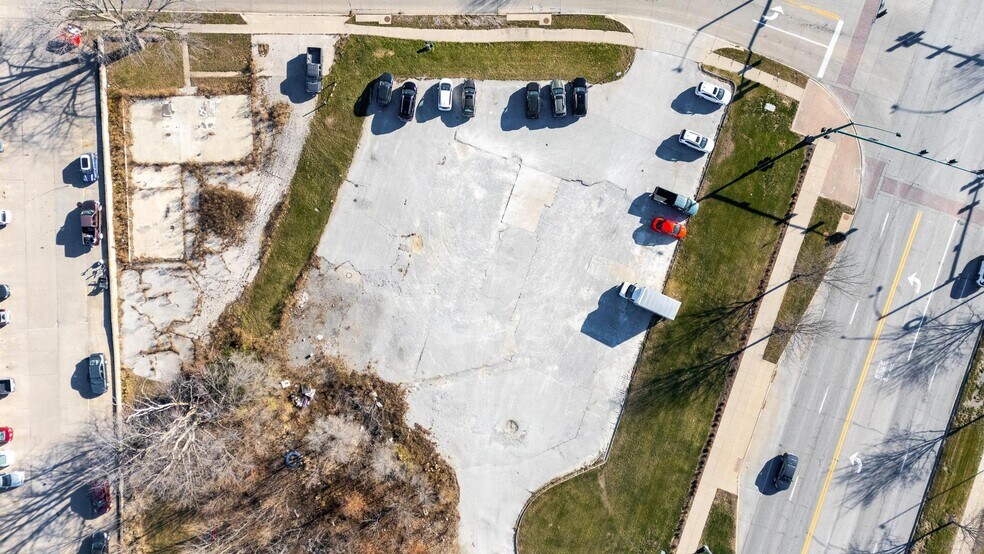 More Photos Of 711 2nd St, Coralville Land For Sale