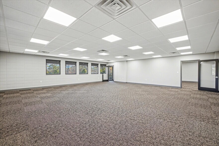 More Photos Of 369 Office Plaza Dr, Tallahassee Office For Lease