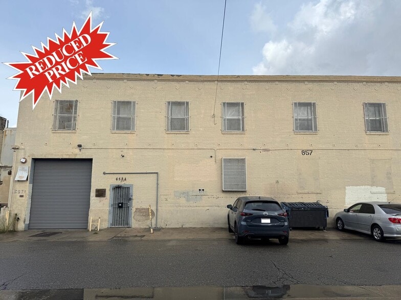 Primary Photo Of 651 E 61st St, Los Angeles Warehouse For Sale