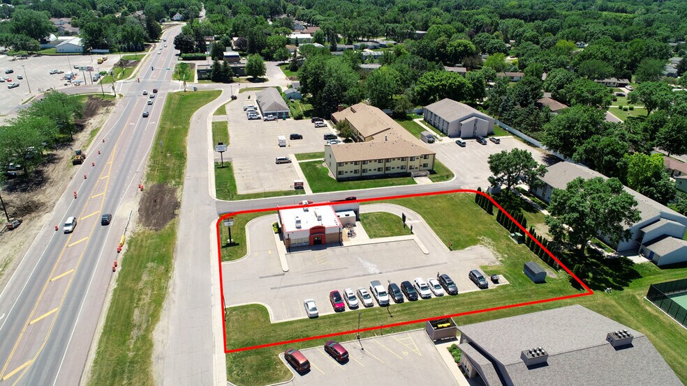 More Photos Of 1401 State St N, Waseca Freestanding For Lease