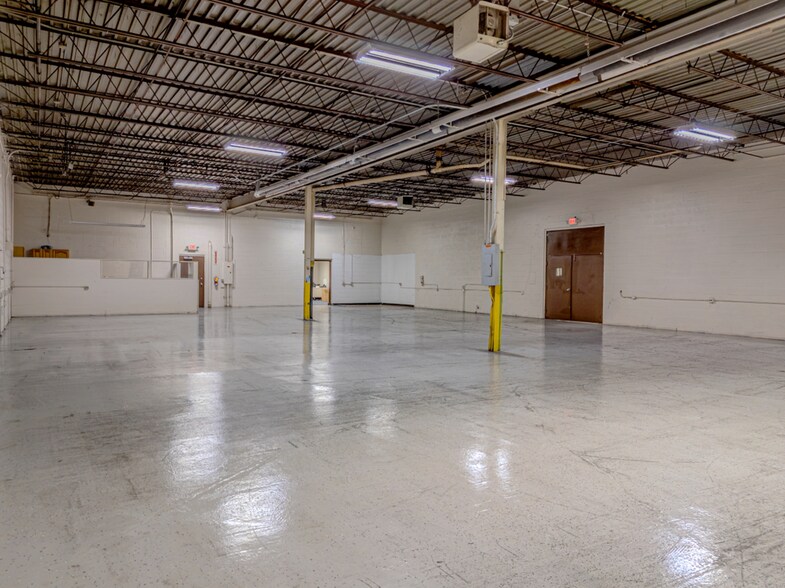 More Photos Of 9721 York Alpha Dr, North Royalton Manufacturing For Sale