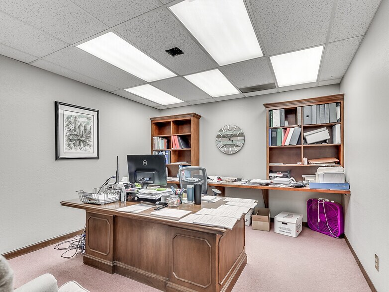 More Photos Of 325 Dean A Mcgee Ave, Oklahoma City Office For Sale