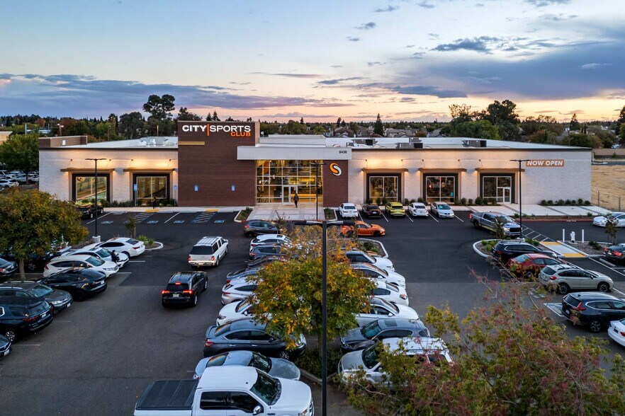More Photos Of 8438 Elk Grove Florin Rd, Elk Grove Health Club For Sale