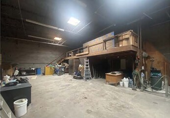 More Photos Of 985 Graceland Ave, Des Plaines Light Distribution For Sale