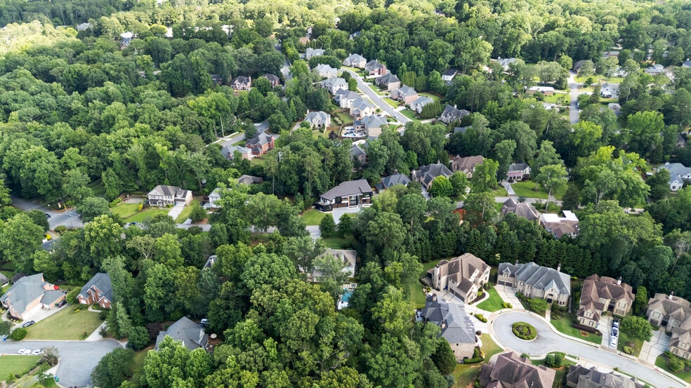 More Photos Of 2401 Greenglade Rd NE, Atlanta Specialty For Sale