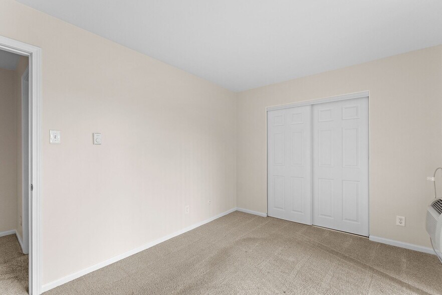 More Photos Of 7446 Sieloff Dr, Hazelwood Apartments For Sale