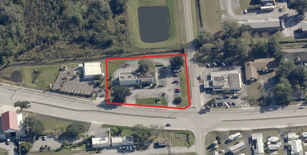 More Photos Of 702 N Alexander St, Plant City Coworking Space