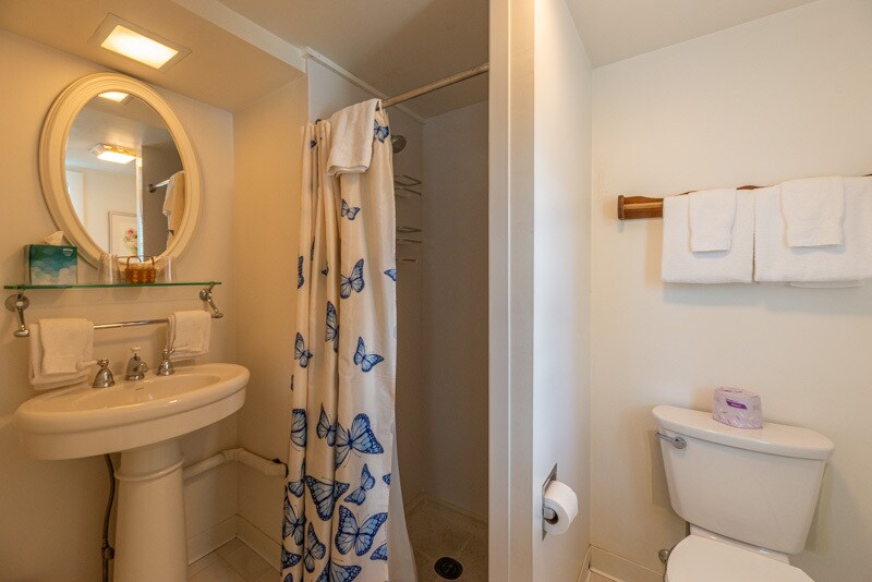 More Photos Of 132 Landgrove Rd, Landgrove Hotel For Sale