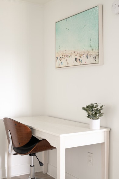 More Photos Of 501 N Ocean Blvd, Myrtle Beach Hotel For Sale