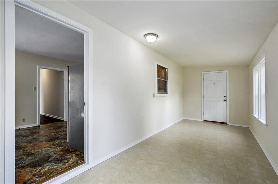 More Photos Of 4400 Norwood Ln, Austin Land For Lease