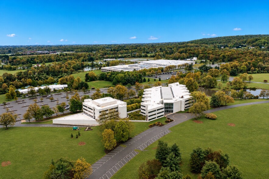 More Photos Of 199 Grandview Rd, Skillman Manufacturing For Lease