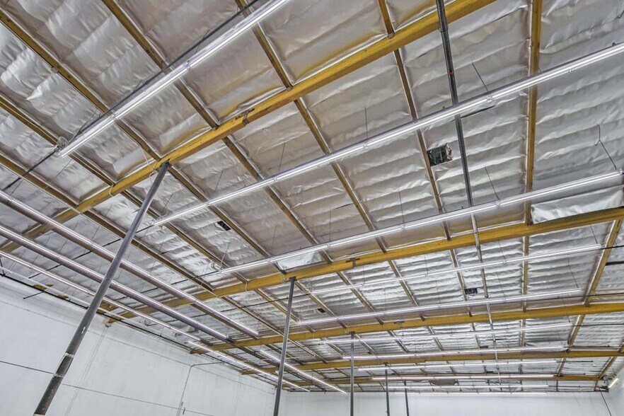 More Photos Of 2250 Maple Ave, Los Angeles Warehouse For Lease