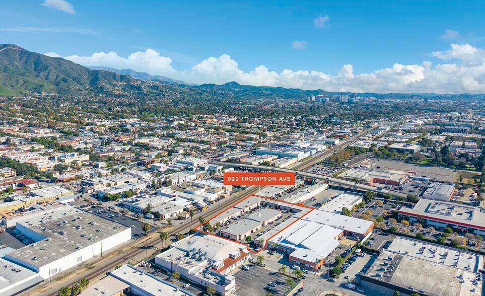 Primary Photo Of 820-830 Thompson Ave, Glendale Manufacturing For Sale