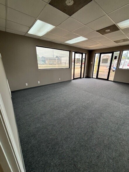 More Photos Of 12558 Lake Charles Hwy, Leesville Self Storage For Lease