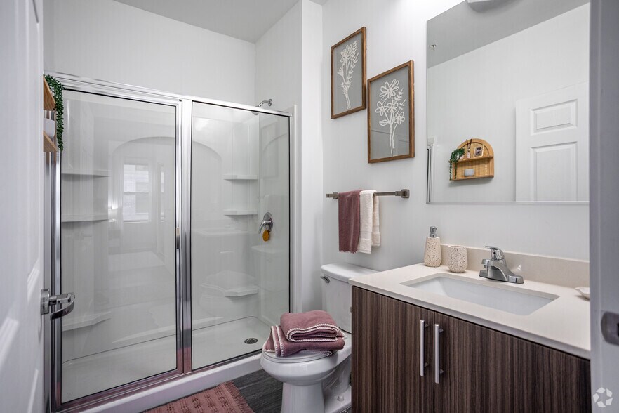 More Photos Of 2010 Cumberland Ave, Knoxville Apartments For Lease