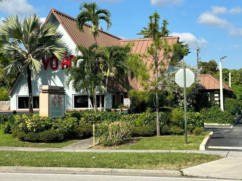 More Photos Of 1821 N State Road 7, Margate Restaurant For Sale