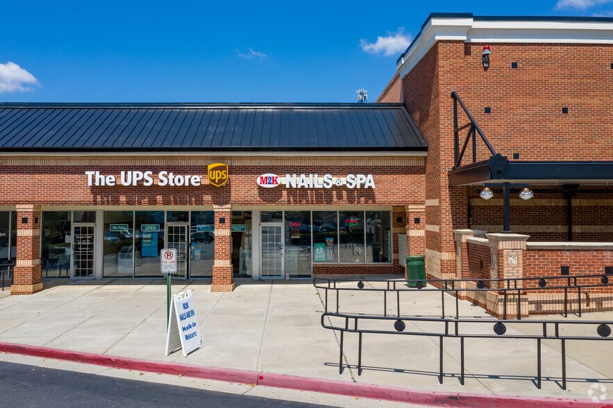 More Photos Of 2300 Holcomb Bridge Rd, Roswell Supermarket For Lease