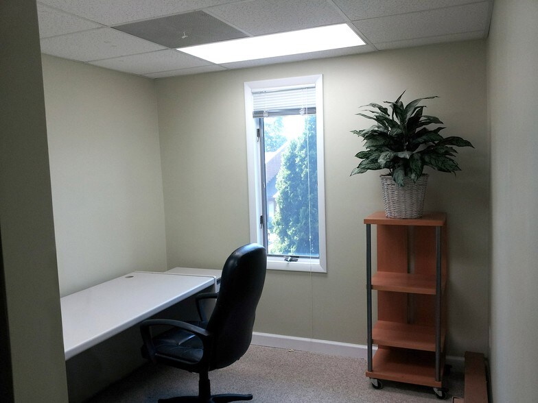 More Photos Of 106 Elden St, Herndon Medical For Sale