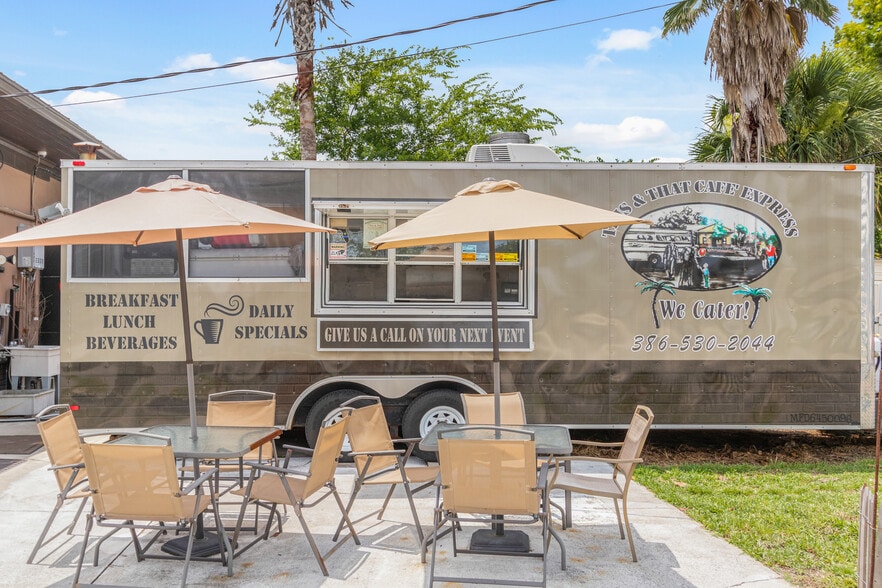 More Photos Of 700 St. Johns Ave, Palatka Restaurant For Sale