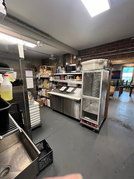 More Photos Of 238 W Main St, Romney General Retail For Lease