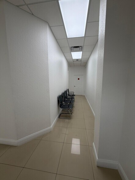 More Photos Of 2003 McCoy Rd, Orlando General Retail For Lease