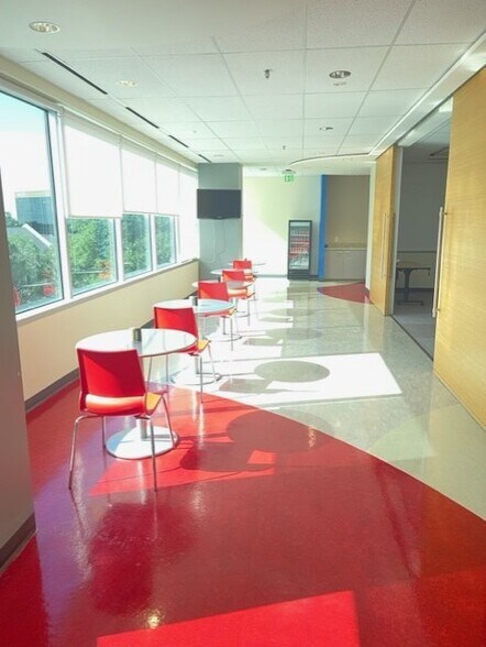 More Photos Of 2050 N Greenville Ave, Richardson Office For Sale