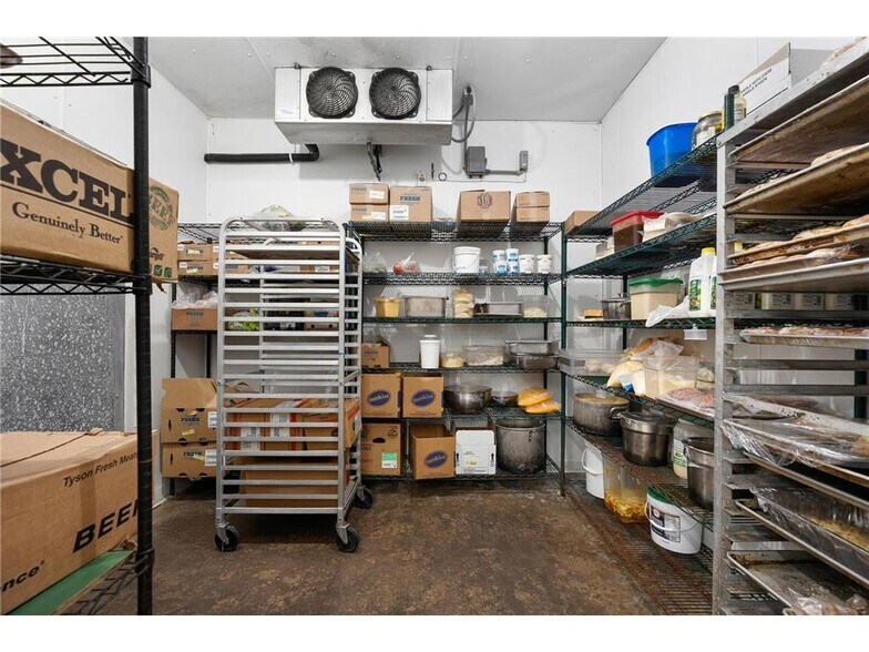 More Photos Of 15850 - 15860 T Bone Ln, Hayward Restaurant For Sale