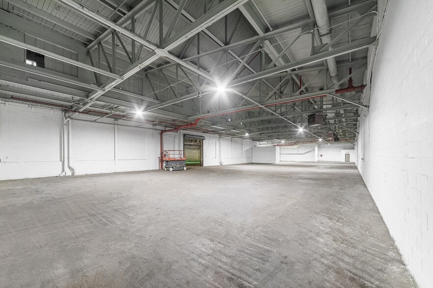 More Photos Of 799 E 73rd St, Cleveland Warehouse For Lease