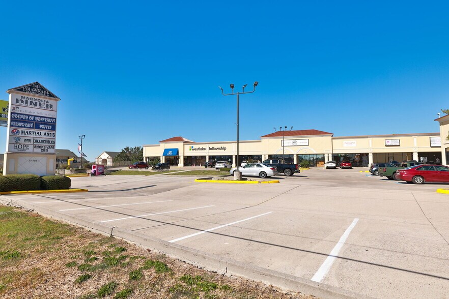More Photos Of 19786 Highway 105 W, Montgomery Storefront For Sale