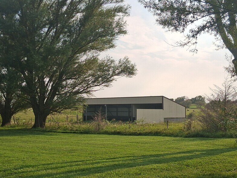 More Photos Of 6841 E US Highway 56, Overbrook Land For Sale