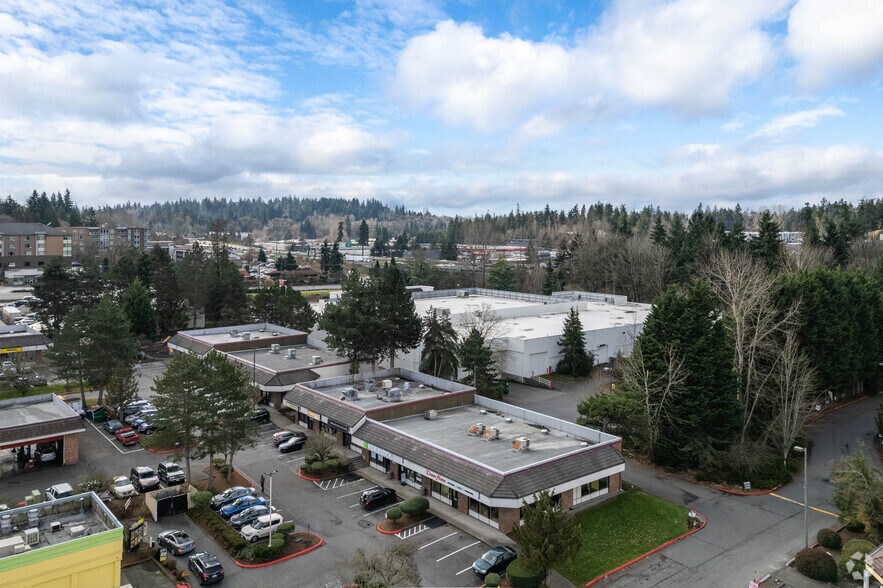 More Photos Of 11725-11747 124th St, Kirkland Freestanding For Lease